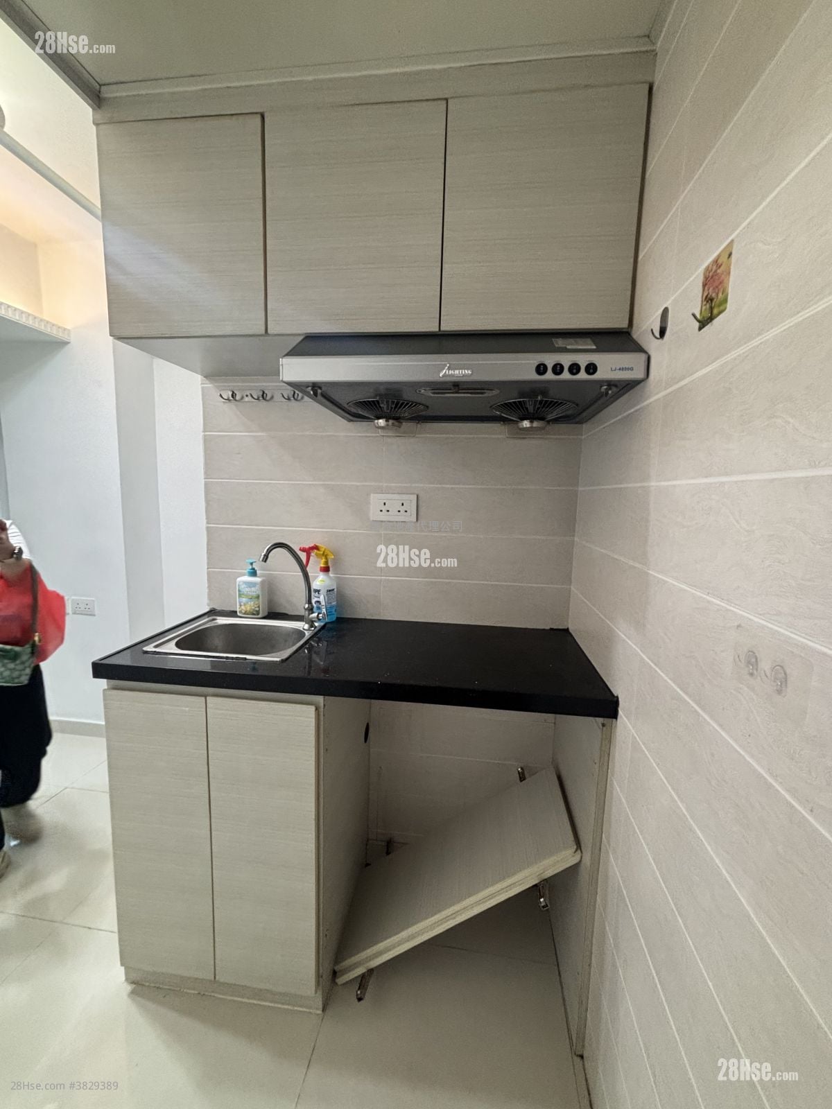 定安大厦 租盘 1 房 , 1 浴室 150 平方尺