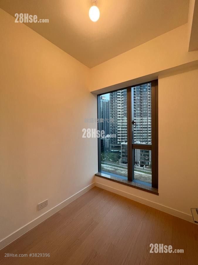 Monaco 租盤 2 房 , 1 浴室 446 平方呎