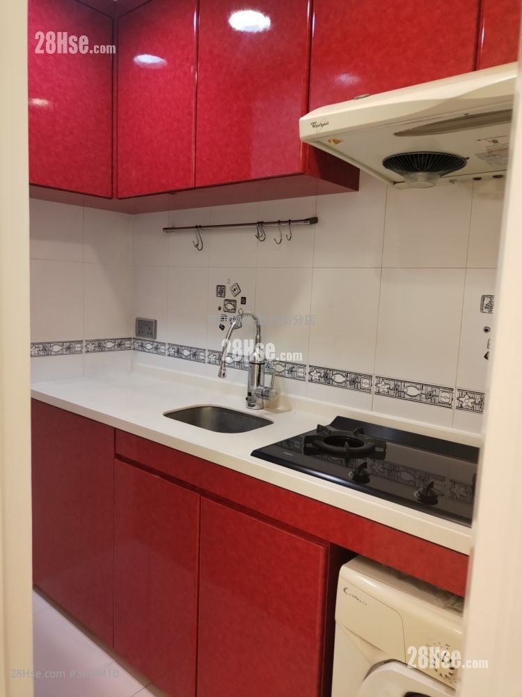 Golden Jade Heights Sell 1 Bathroom 285 ft²