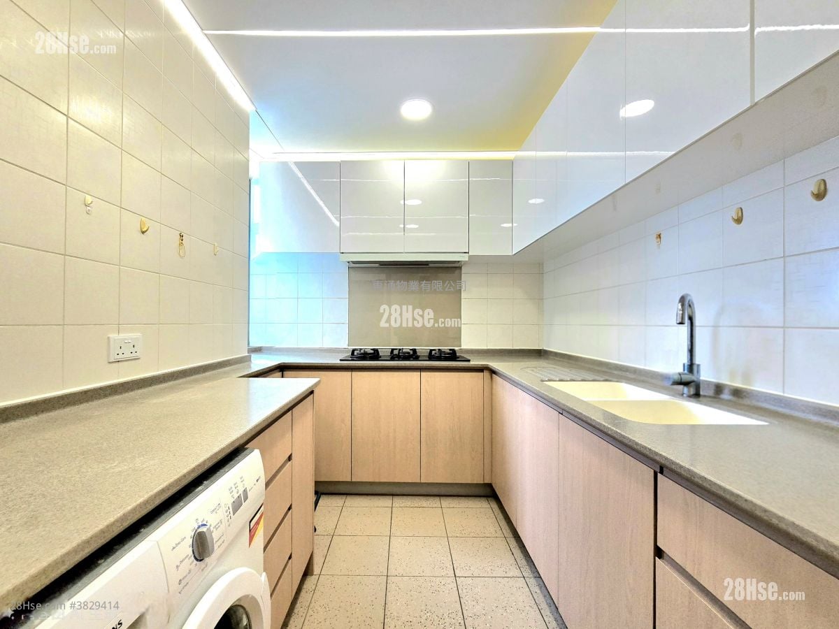 海堤灣畔 售盤 4 房 , 3 浴室 845 平方呎