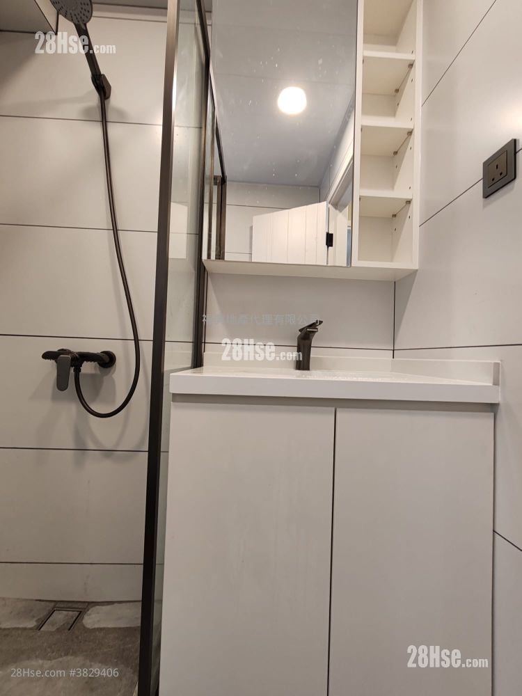 紅磡灣中心 租盤 2 房 , 1 浴室 411 平方呎