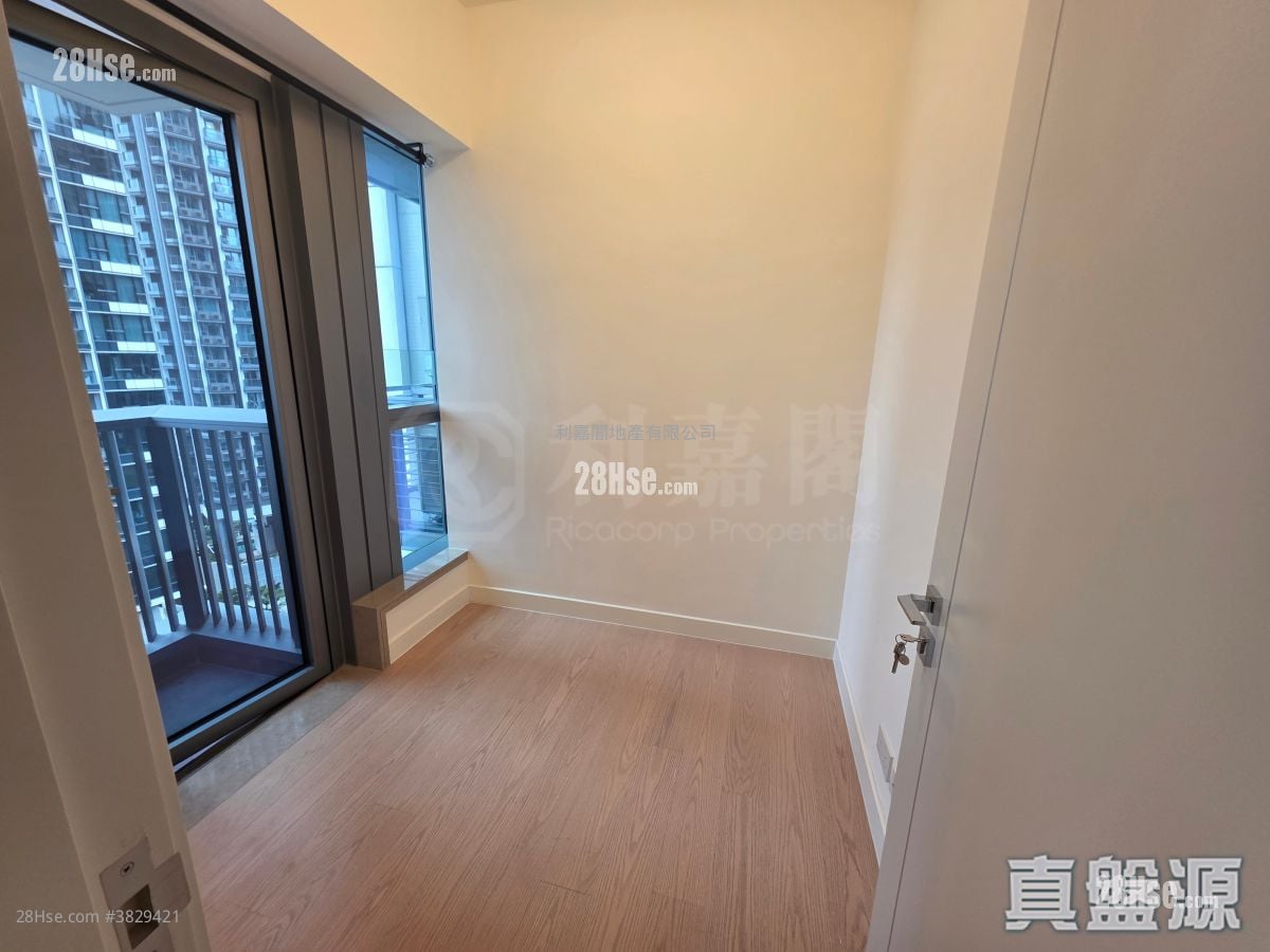 Monaco 租盤 3 房 , 1 浴室 678 平方呎