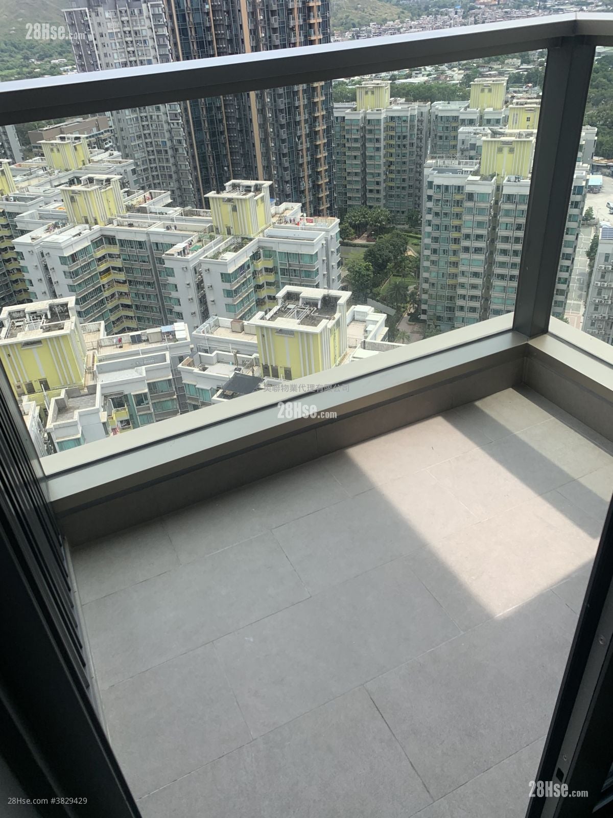 Hava Rental 2 Bedrooms , 1 Bathroom 387 ft²