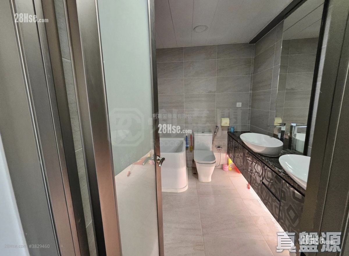 Conwell Villa Sell 3 Bedrooms 1,802 ft²