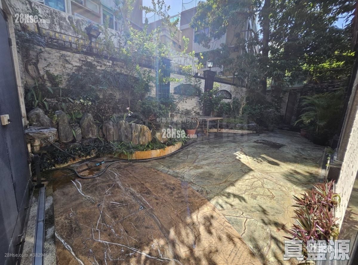 Conwell Villa Sell 3 Bedrooms 1,802 ft²