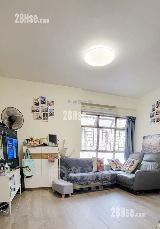 Tuen Mun Town Plaza Sell 2 Bedrooms 423 ft²