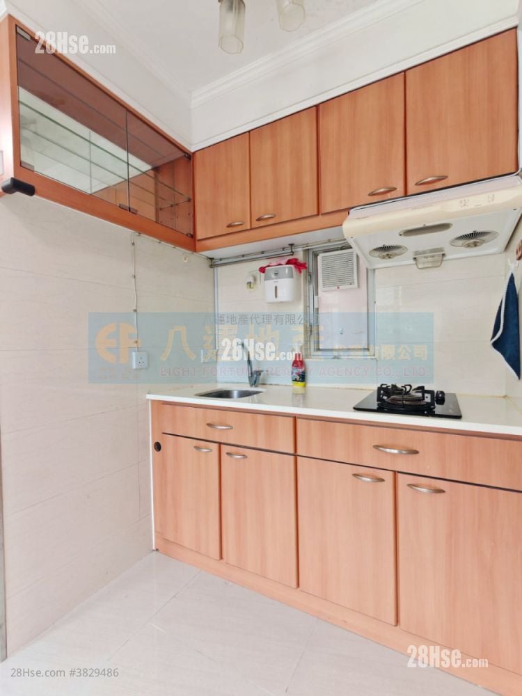Cheung Fai Building Rental Studio , 1 Bathroom 236 ft²