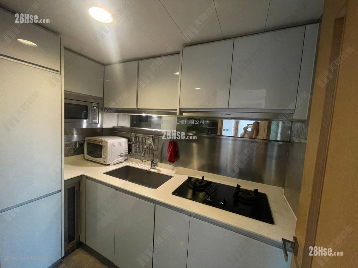 Century Gateway Rental 2 Bedrooms , 1 Bathroom 483 ft²