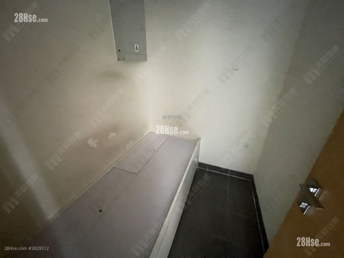 工人房: 溋玥天賦海灣 售盤 4 房 1,559 平方呎