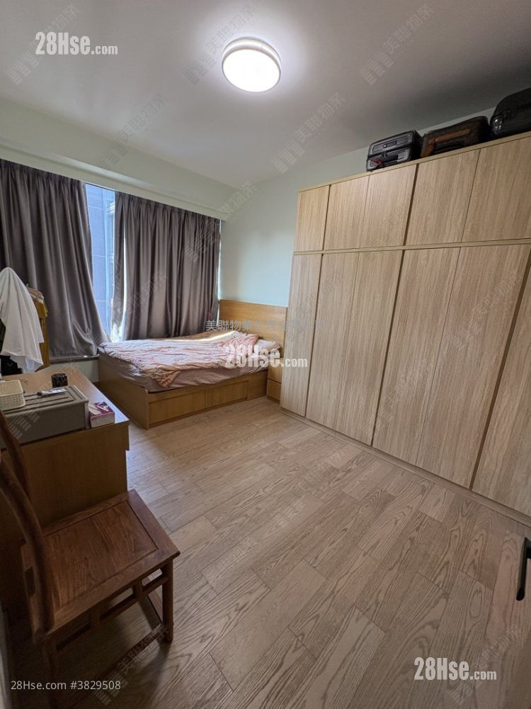 海日湾 II 售盘 3 房 1,019 平方尺