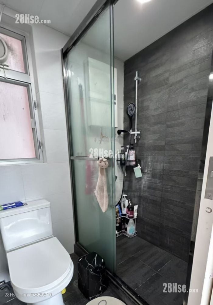 Parkland Villas Sell 2 Bedrooms 376 ft²