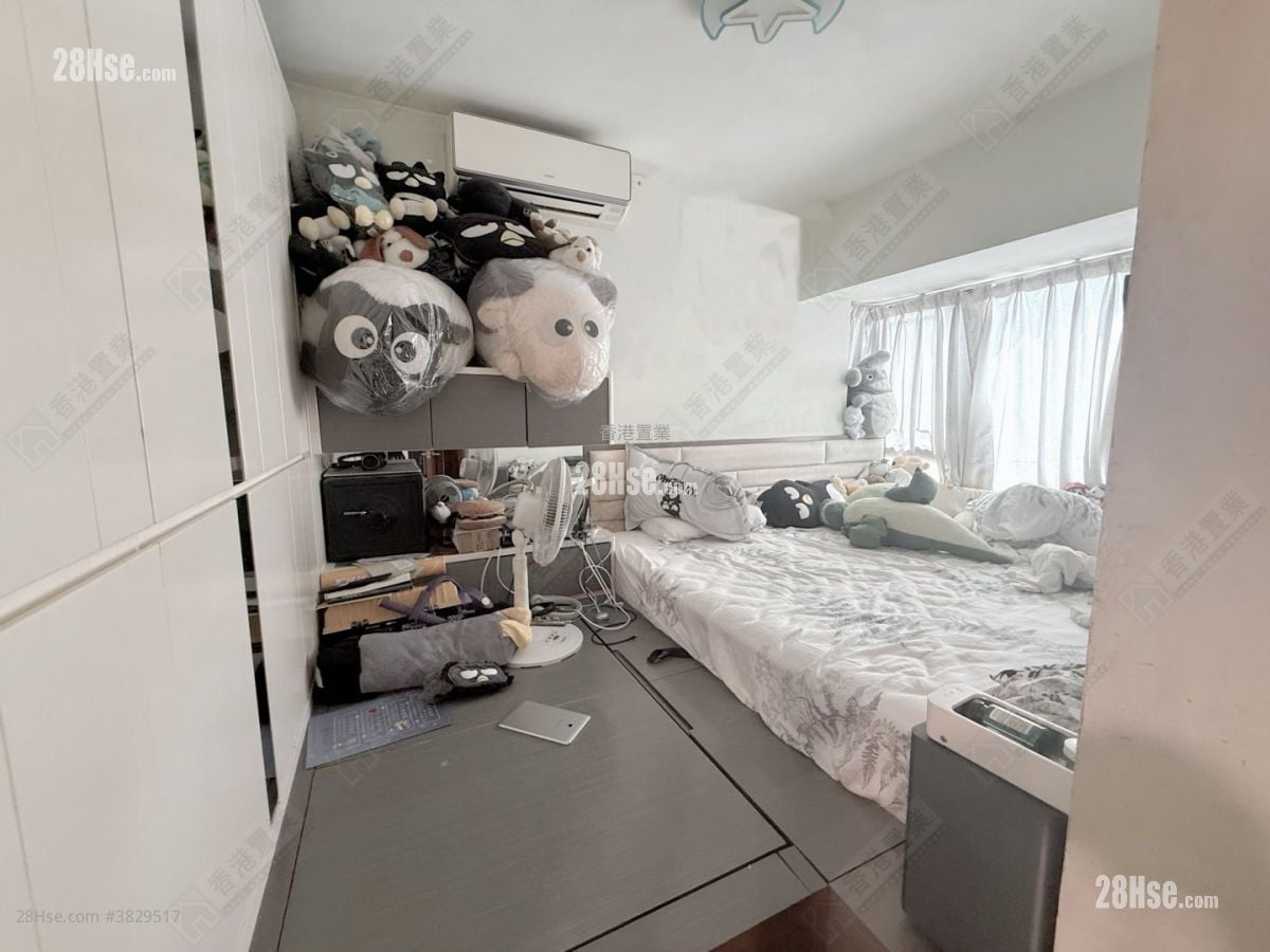 Park Island Sell 3 Bedrooms , 2 Bathrooms 709 ft²