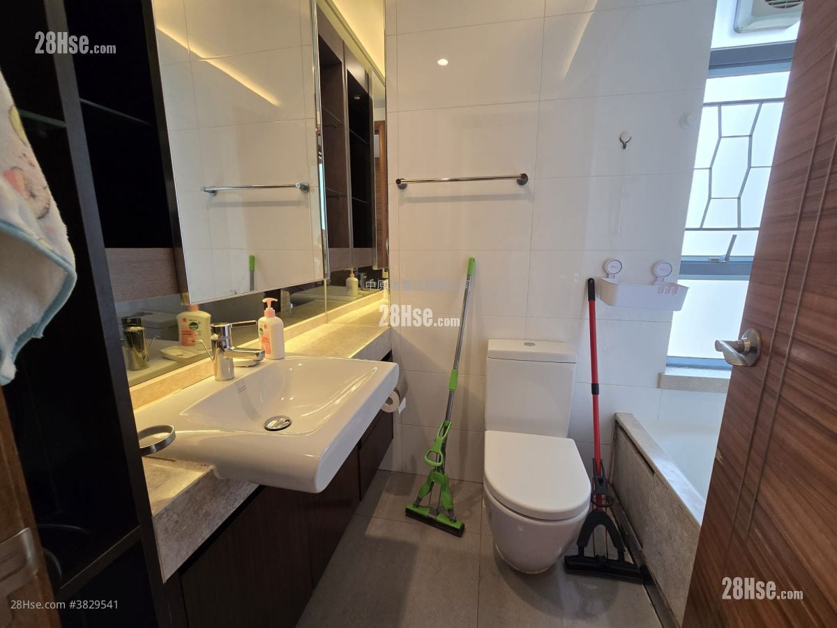 Primrose Hill Rental 3 Bedrooms , 2 Bathrooms 800 ft²