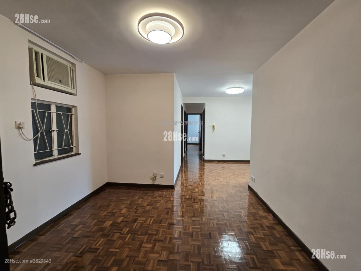 Luk Yeung Sun Chuen Rental 3 Bedrooms , 1 Bathroom 582 ft²