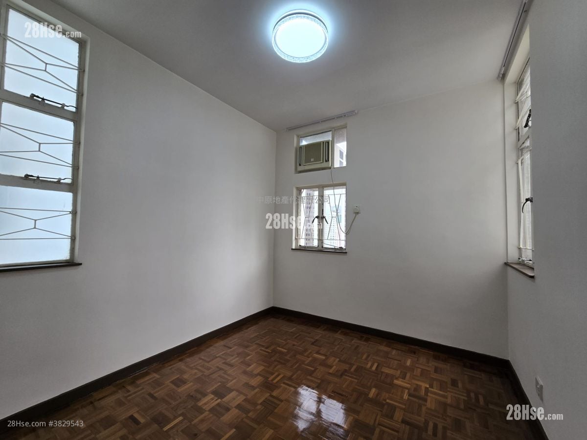 Luk Yeung Sun Chuen Rental 3 Bedrooms , 1 Bathroom 582 ft²