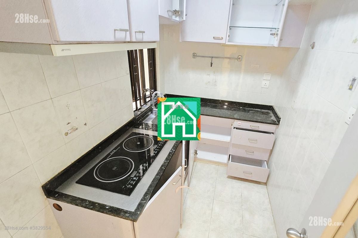 麗晶花園 售盤 2 房 , 1 浴室 448 平方呎