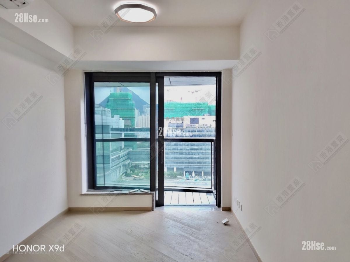 living room: One Victoria Rental 3 Bedrooms , 2 Bathrooms 656 ft²