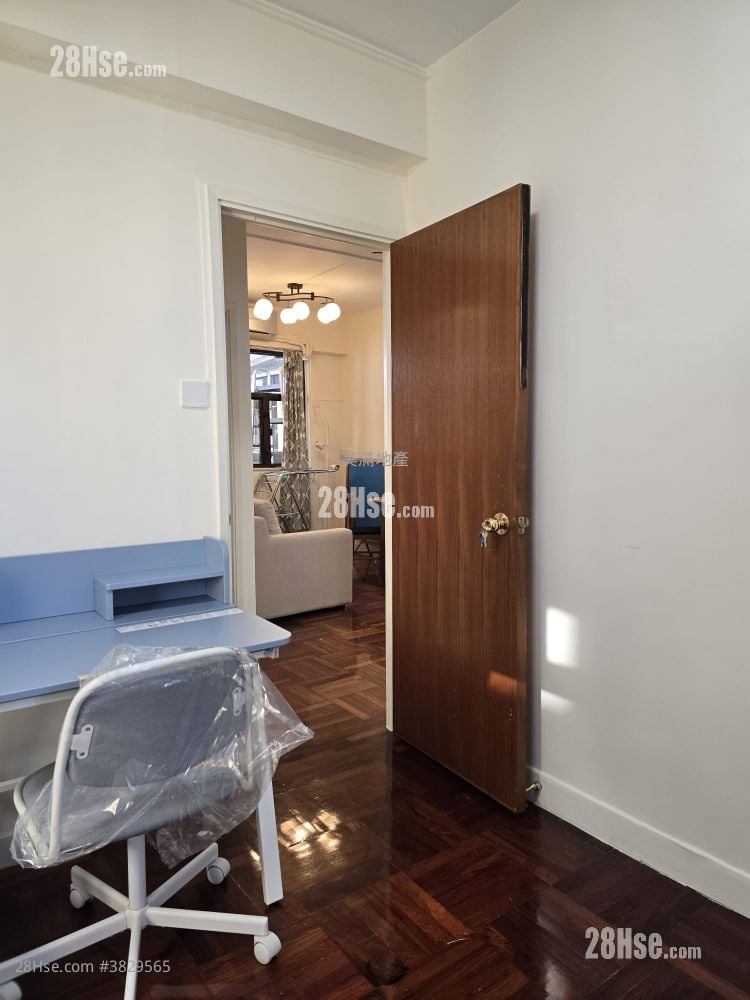 真光大厦 租盘 3 房 , 1 浴室 511 平方尺