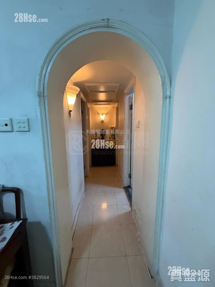 雲疊花園 售盤 3 房 593 平方呎