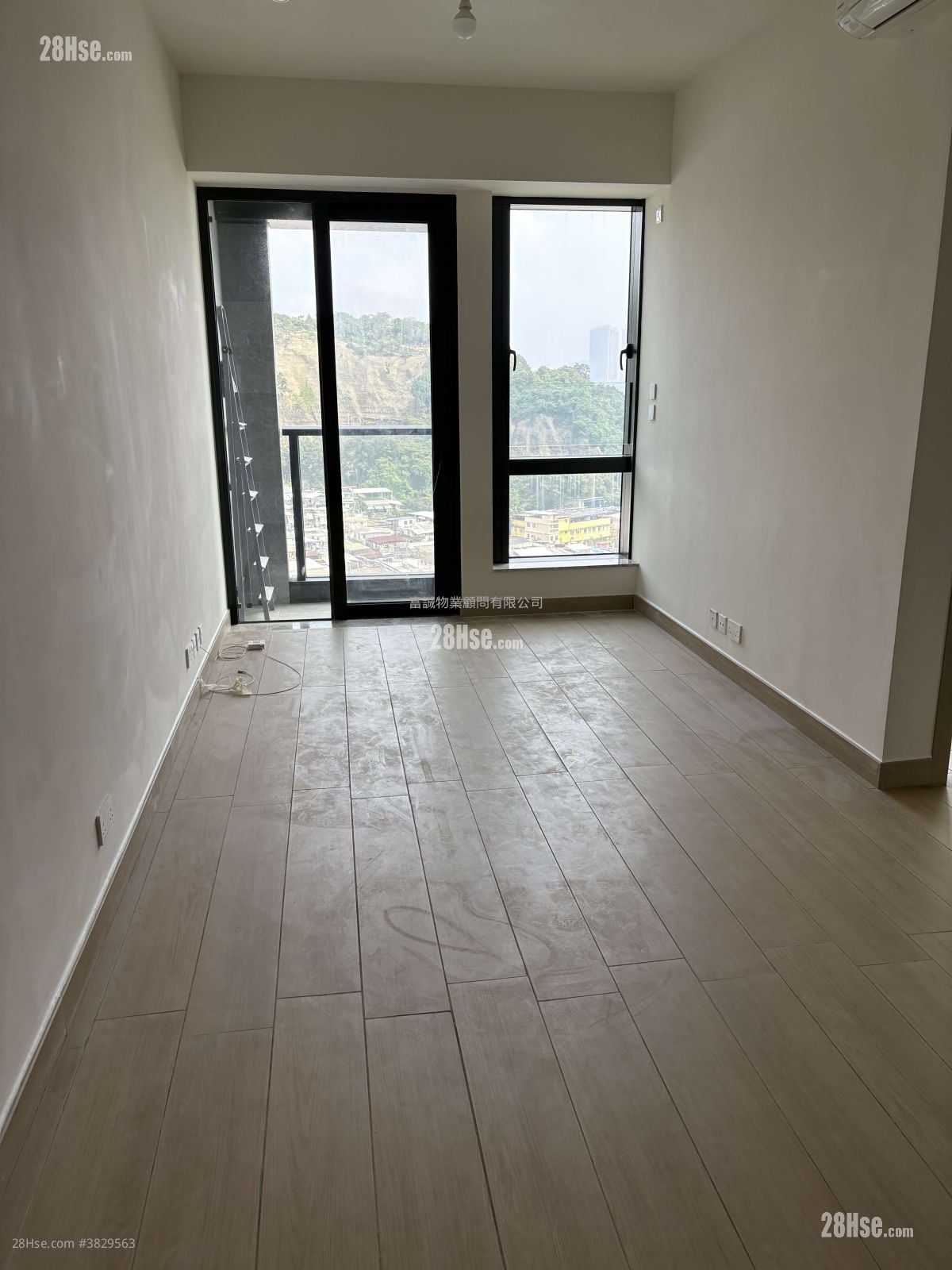 Montego Bay Rental 2 Bedrooms , 1 Bathroom 455 ft²