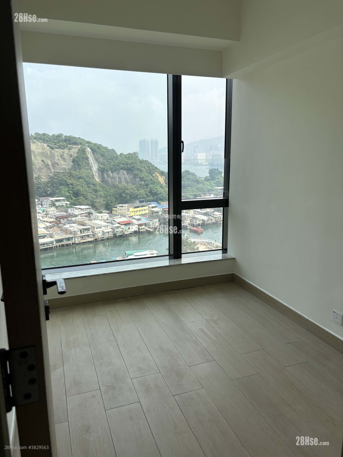 蔚藍東岸 租盤 2 房 , 1 浴室 455 平方呎