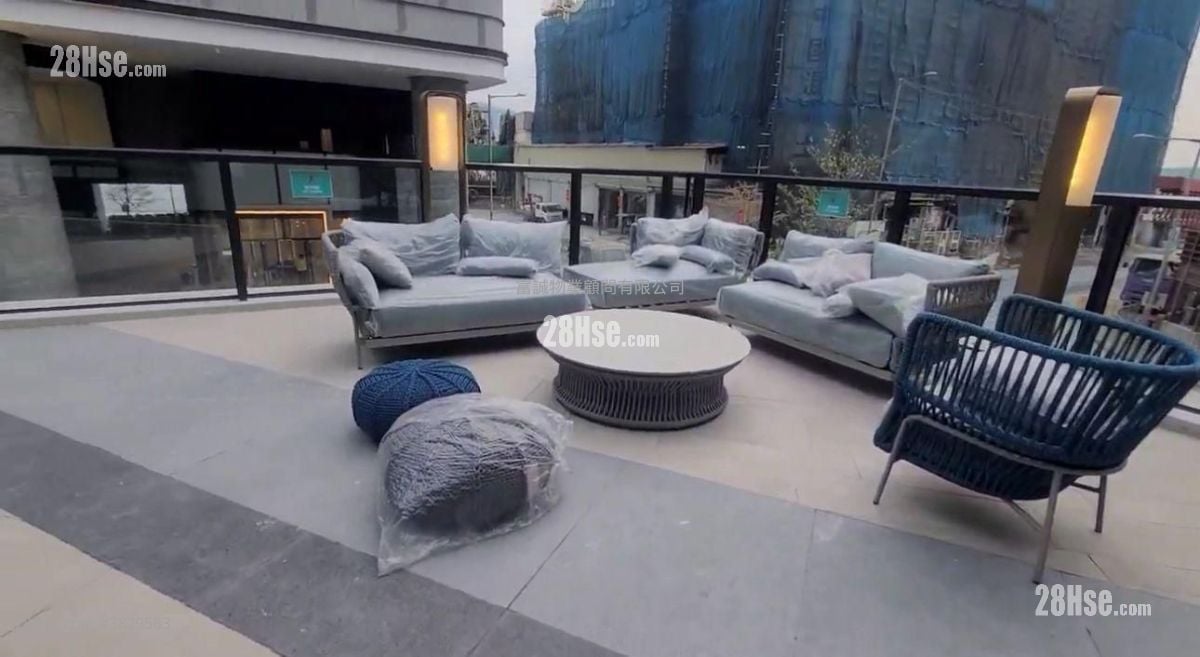 蔚藍東岸 租盤 2 房 , 1 浴室 455 平方呎