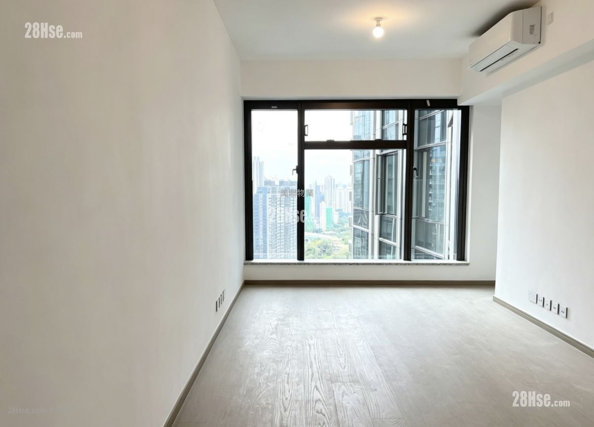 The Southside Rental 3 Bedrooms , 2 Bathrooms 770 ft²