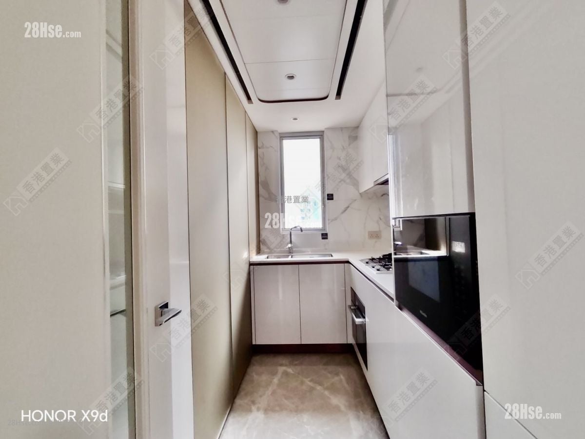 kitchen: Monaco Rental 3 Bedrooms , 2 Bathrooms 761 ft²