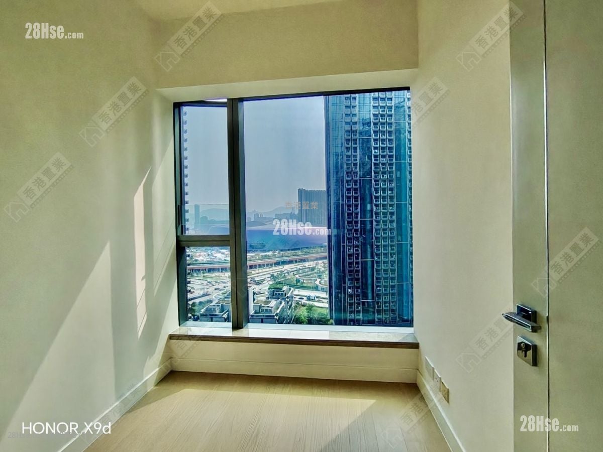 bedroom 2: Monaco Rental 3 Bedrooms , 2 Bathrooms 761 ft²