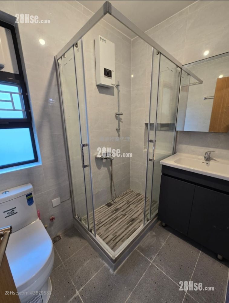 Village Rental 2 Bedrooms , 2 Bathrooms 700 ft²