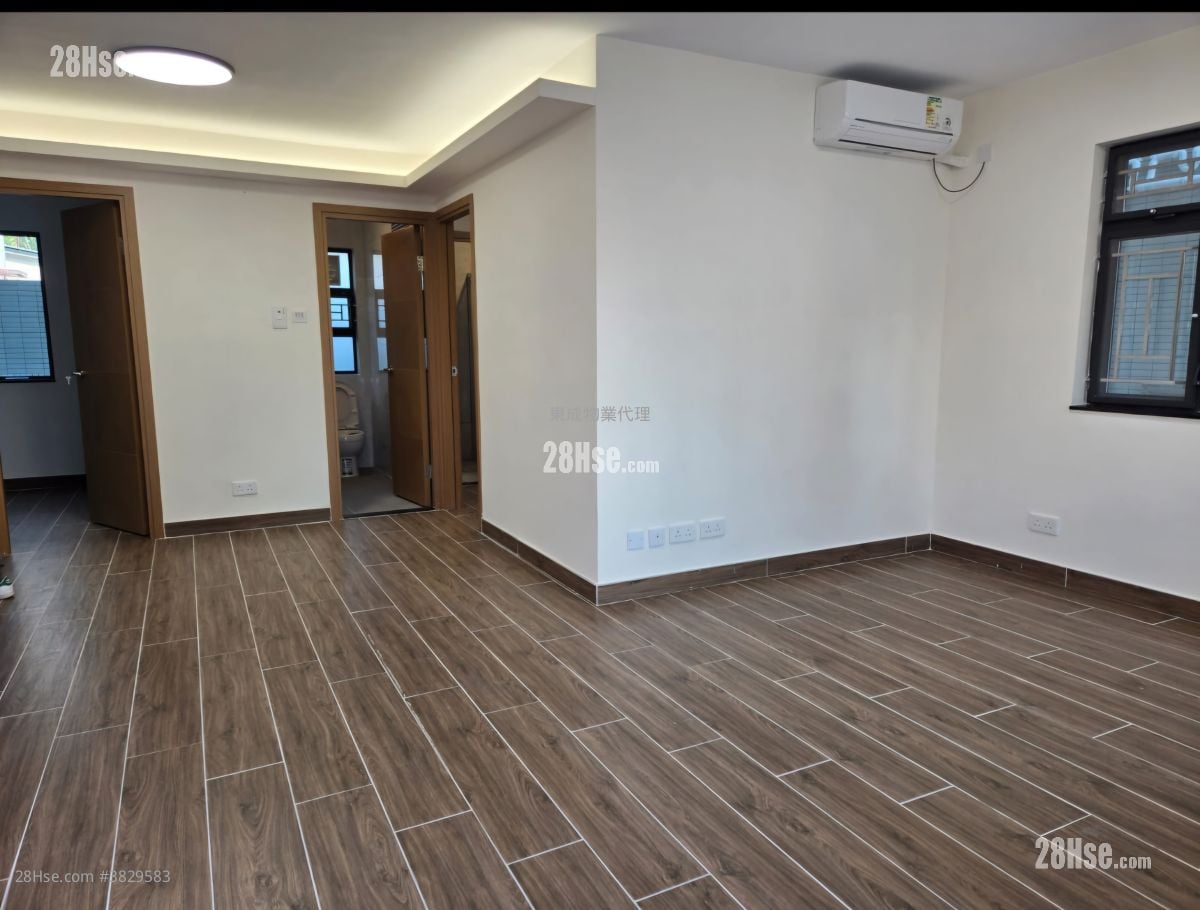 Village Rental 2 Bedrooms , 2 Bathrooms 700 ft²