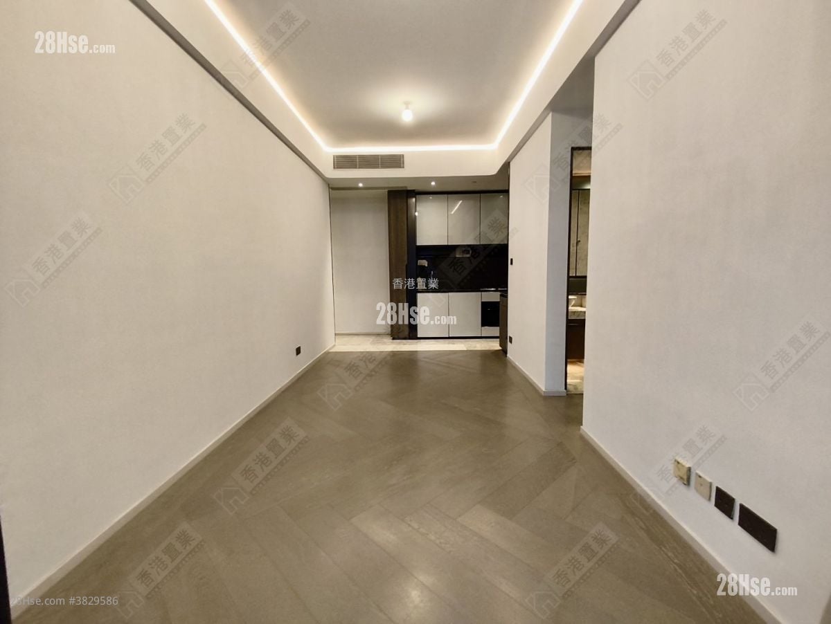 living room: The Henley Rental 3 Bedrooms , 2 Bathrooms 888 ft²