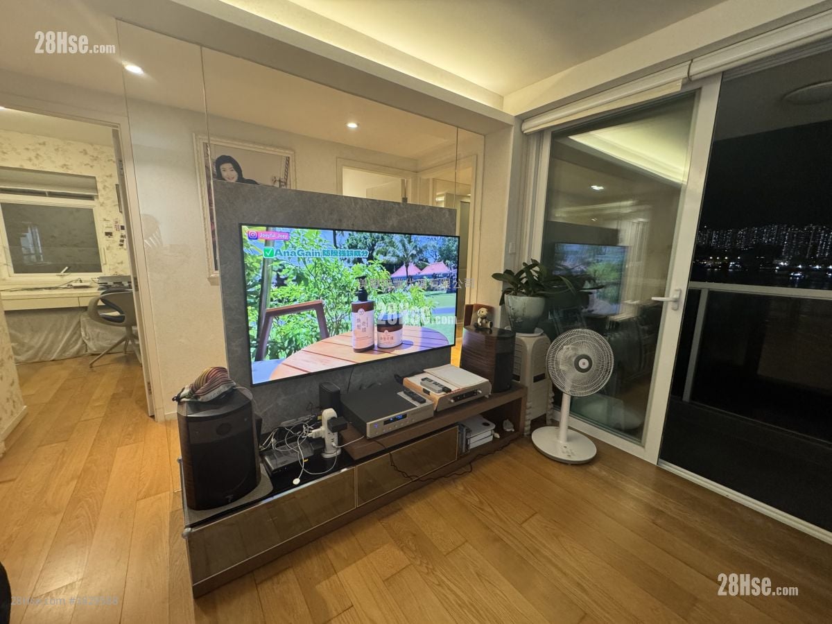 鯉景灣 售盤 3 房 , 2 浴室 797 平方呎