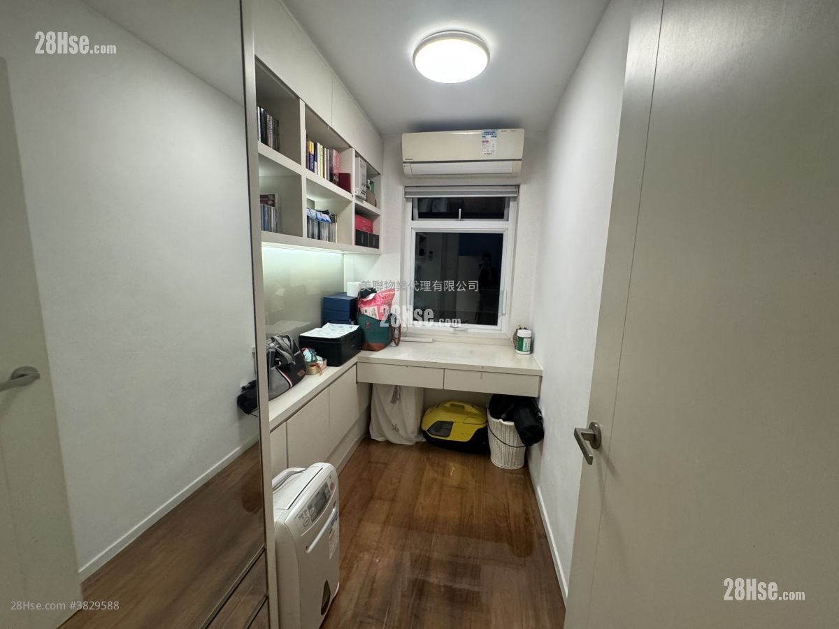 鯉景灣 售盤 3 房 , 2 浴室 797 平方呎