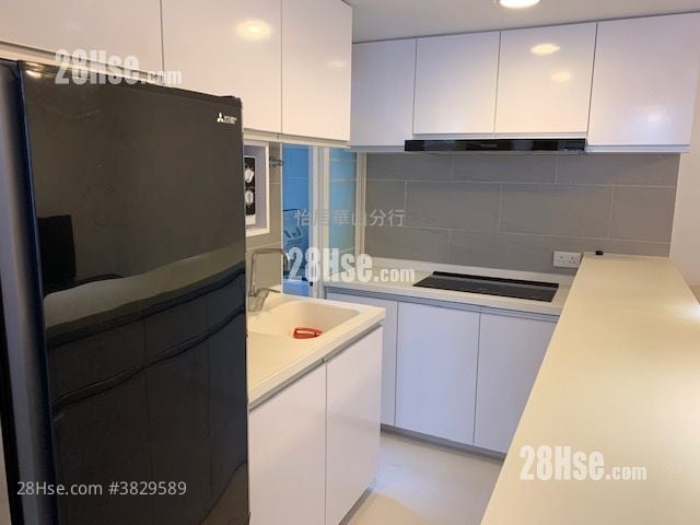 Taikoo Shing Sell 3 Bedrooms , 2 Bathrooms 760 ft²