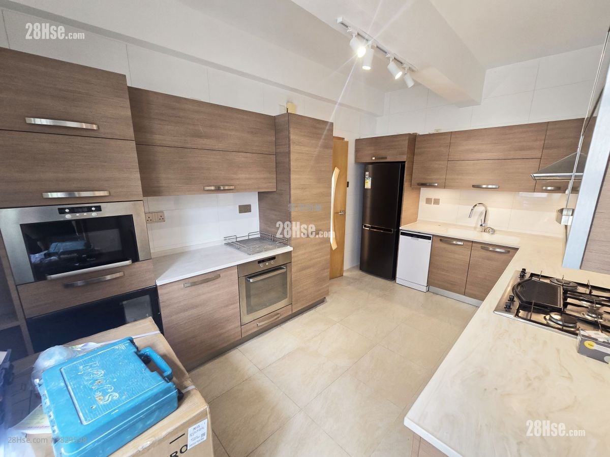 Discovery Bay Rental 3 Bedrooms , 2 Bathrooms 1,520 ft²