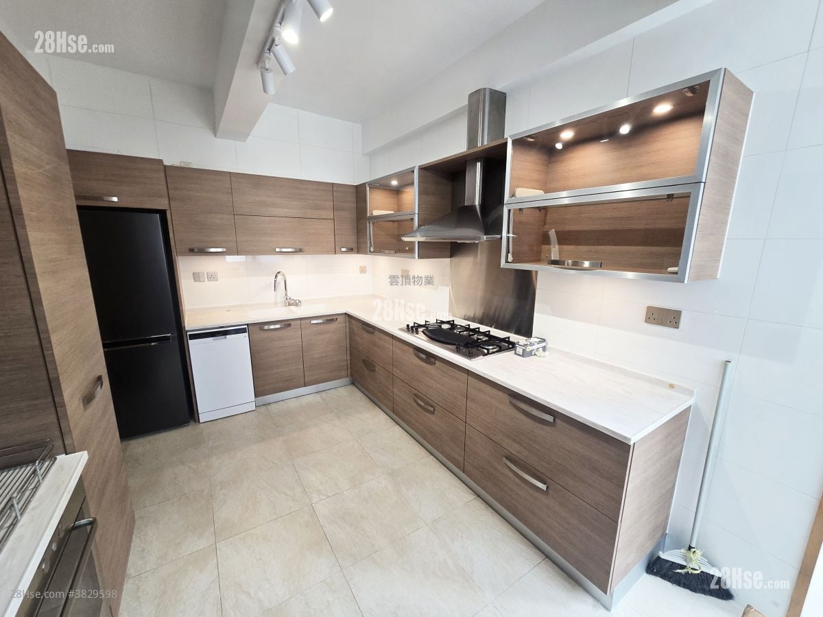 Discovery Bay Rental 3 Bedrooms , 2 Bathrooms 1,520 ft²