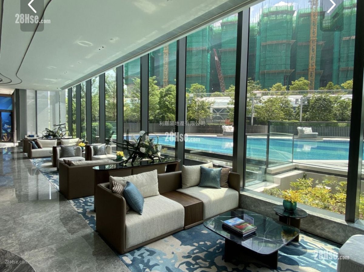 One Victoria Sell 2 Bedrooms 445 ft²