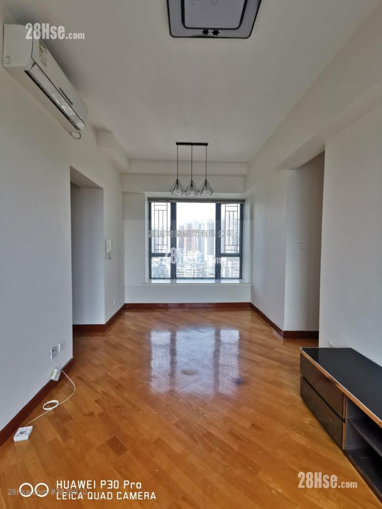 Canaryside Sell 2 Bedrooms , 1 Bathroom 636 ft²