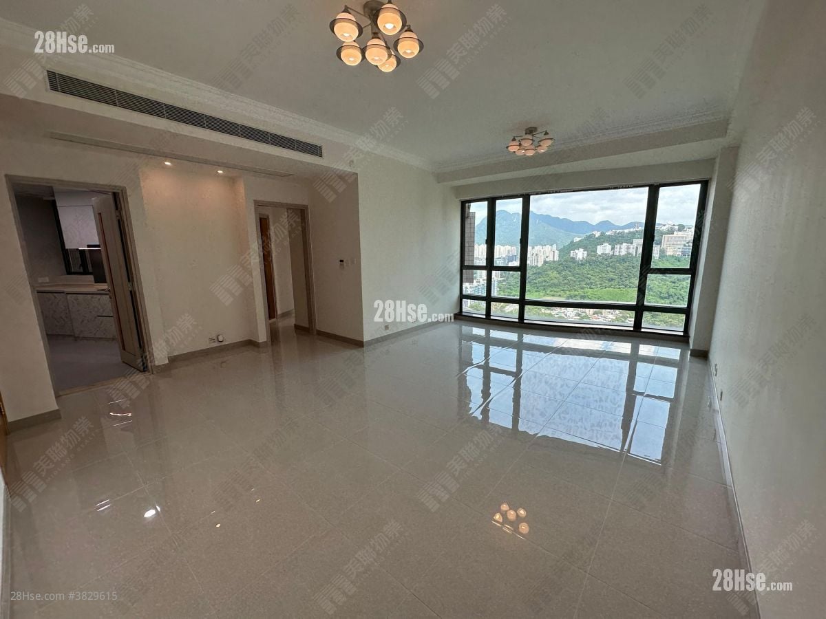 鹿茵山庄 售盘 3 房 1,105 平方尺