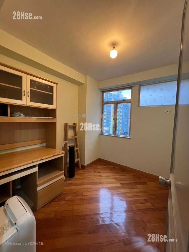 康翠台 售盘 2 房 536 平方尺