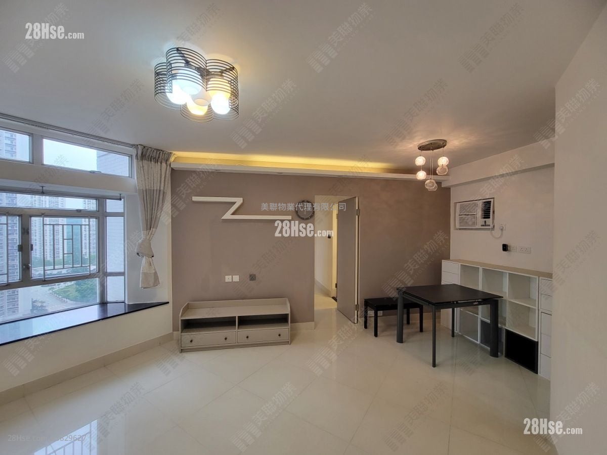 Kingswood Villas Sell 3 Bedrooms 630 ft²