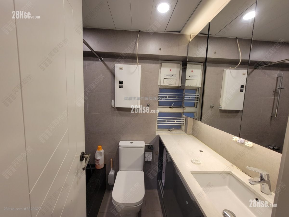 Kingswood Villas Sell 3 Bedrooms 630 ft²