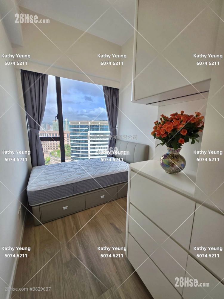 Elize Park Rental 3 Bedrooms , 1 Bathroom 438 ft²