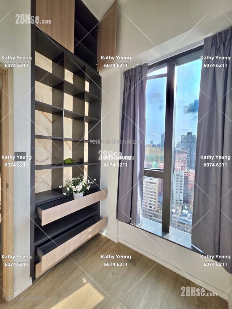 Elize Park Rental 3 Bedrooms , 1 Bathroom 438 ft²
