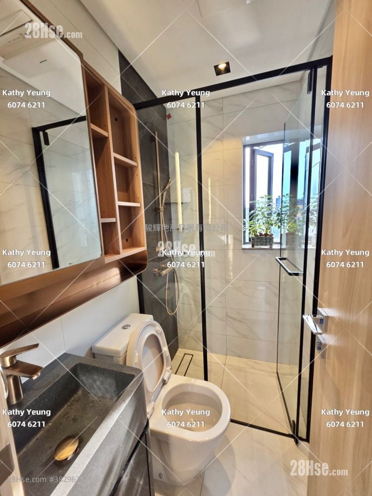 Elize Park Rental 3 Bedrooms , 1 Bathroom 438 ft²