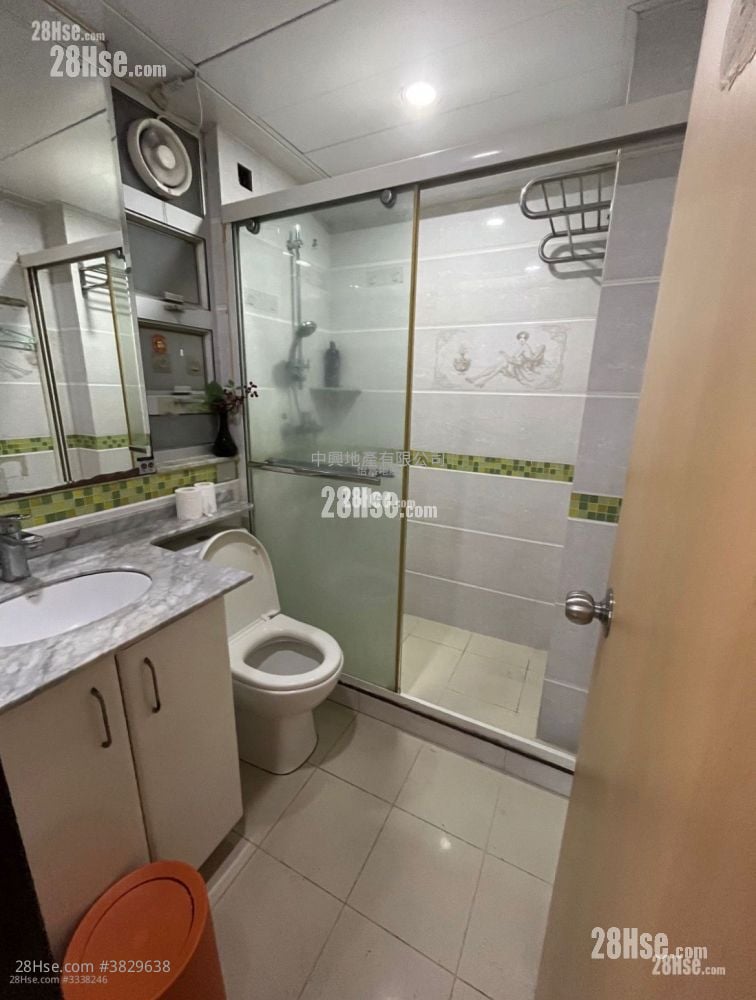 百樂大廈 租盤 3 房 , 1 浴室 712 平方呎