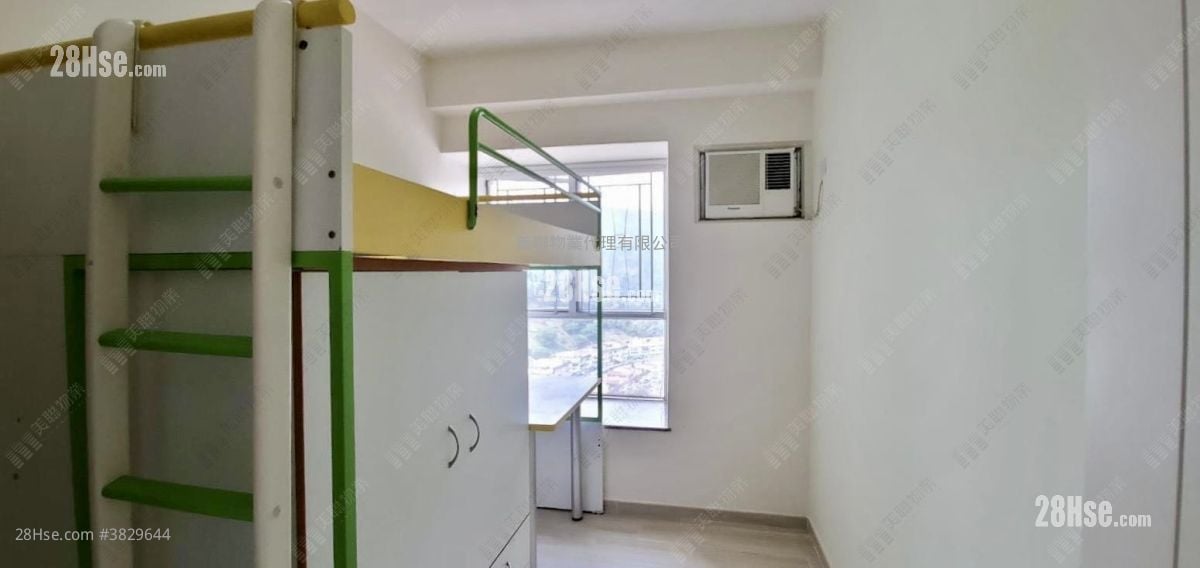 bedroom 1: Lido Garden Sell 3 Bedrooms , 1 Bathroom 657 ft²