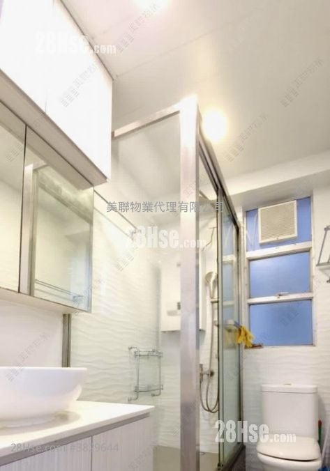 bathroom: Lido Garden Sell 3 Bedrooms , 1 Bathroom 657 ft²