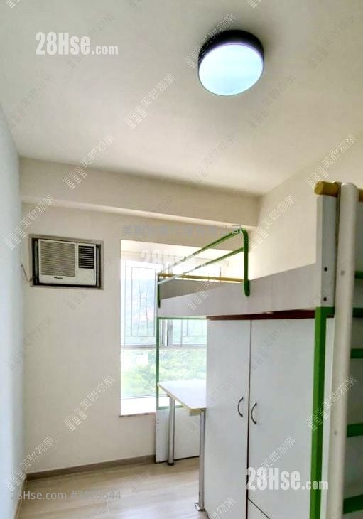 bedroom 2: Lido Garden Sell 3 Bedrooms , 1 Bathroom 657 ft²